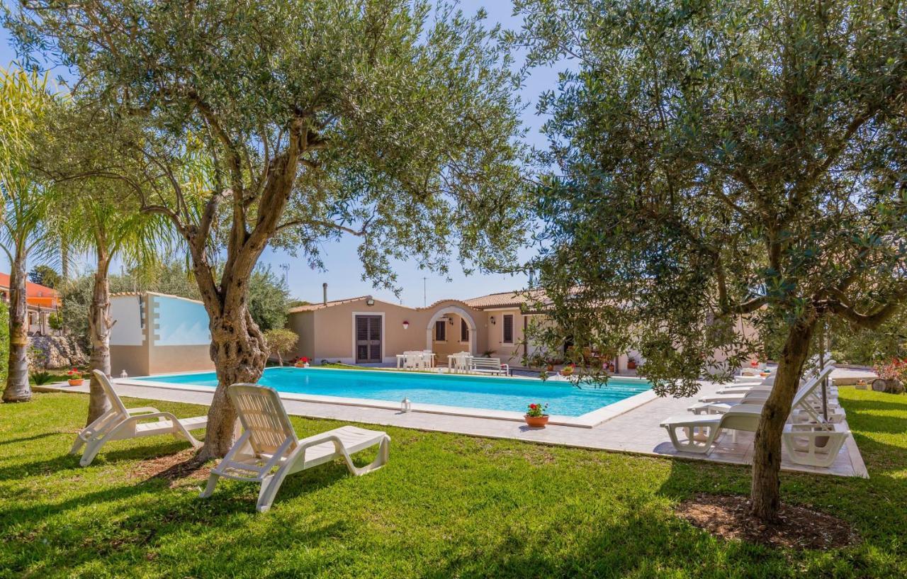 Villa Degli Ulivi Avola Exteriör bild